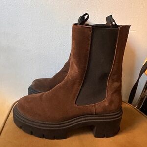 Steve Madden Wysteria Lug Sole Boot in Brown Suede W8